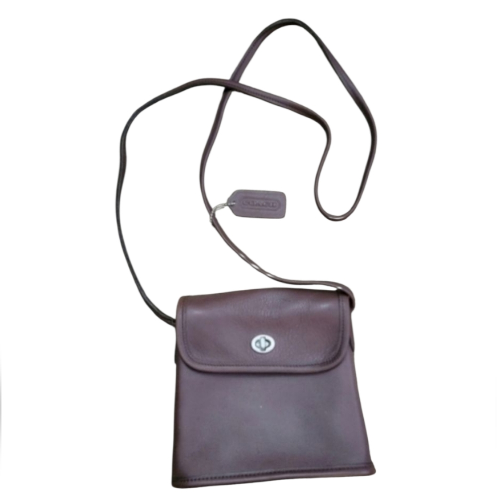 Coach 9049 tango turnlock crossbody - Picture 1 of 12
